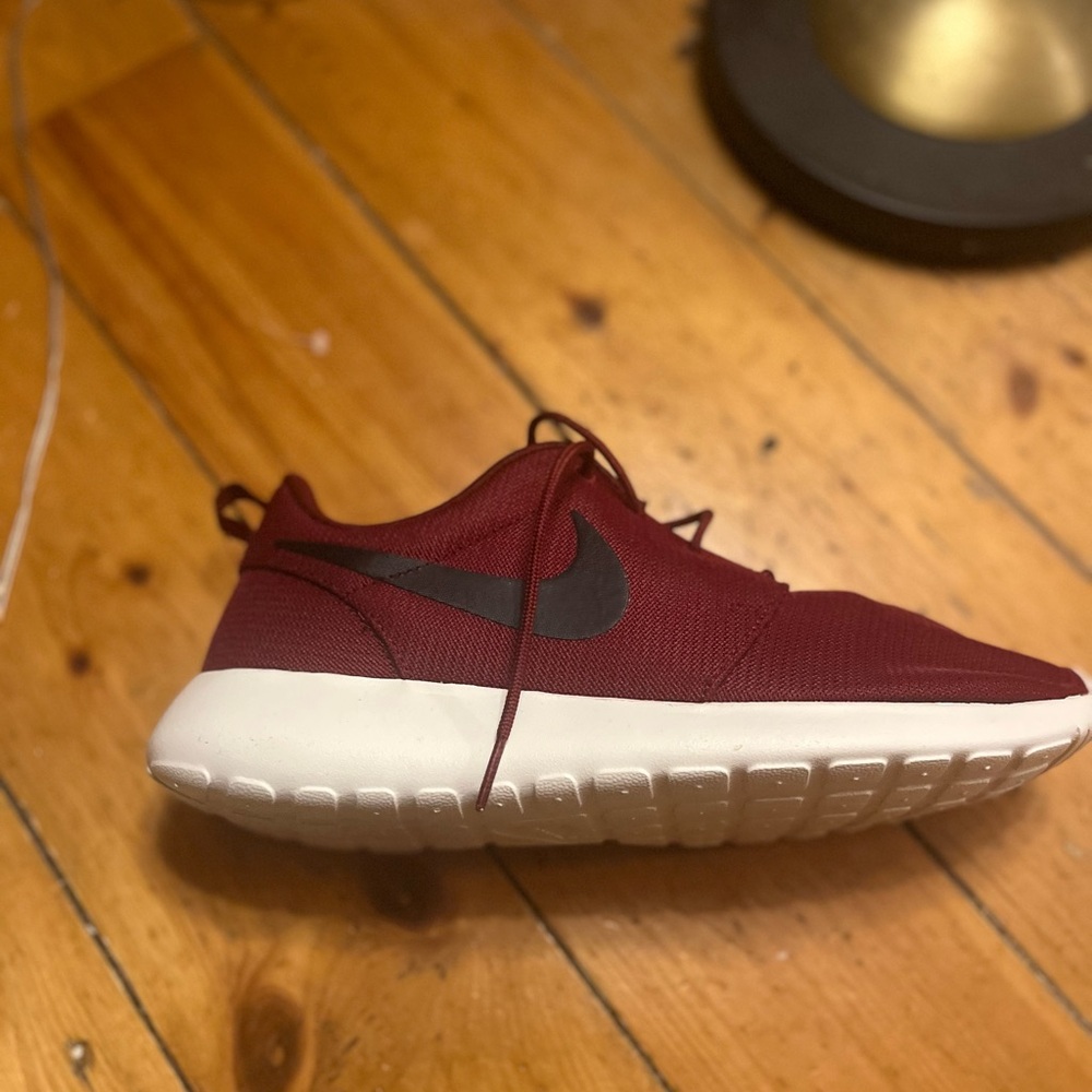 Nike roshes one